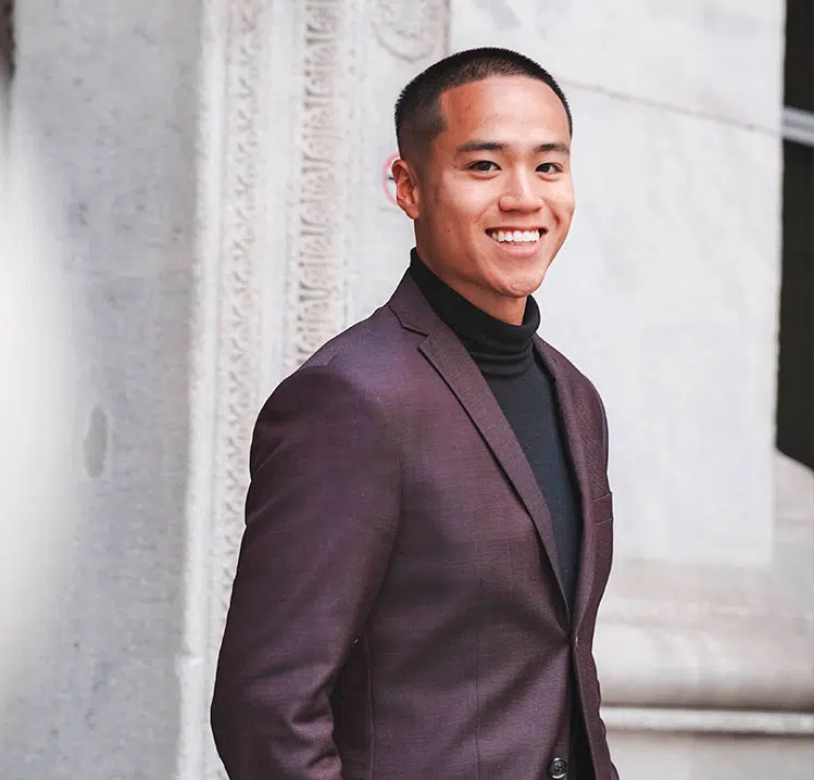 Man smiling staff-06